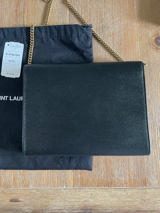 Saint Laurent Cassandra Chain on a Wallet Bag - Picture 6 of 14